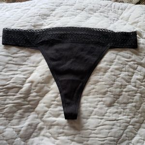NWT Victoria's Secret low rise thong